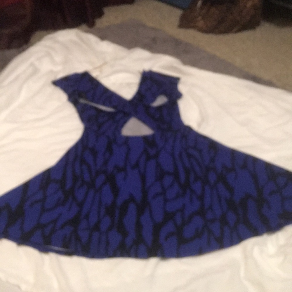 2B Bebe Skater Dress - Picture 2 of 6